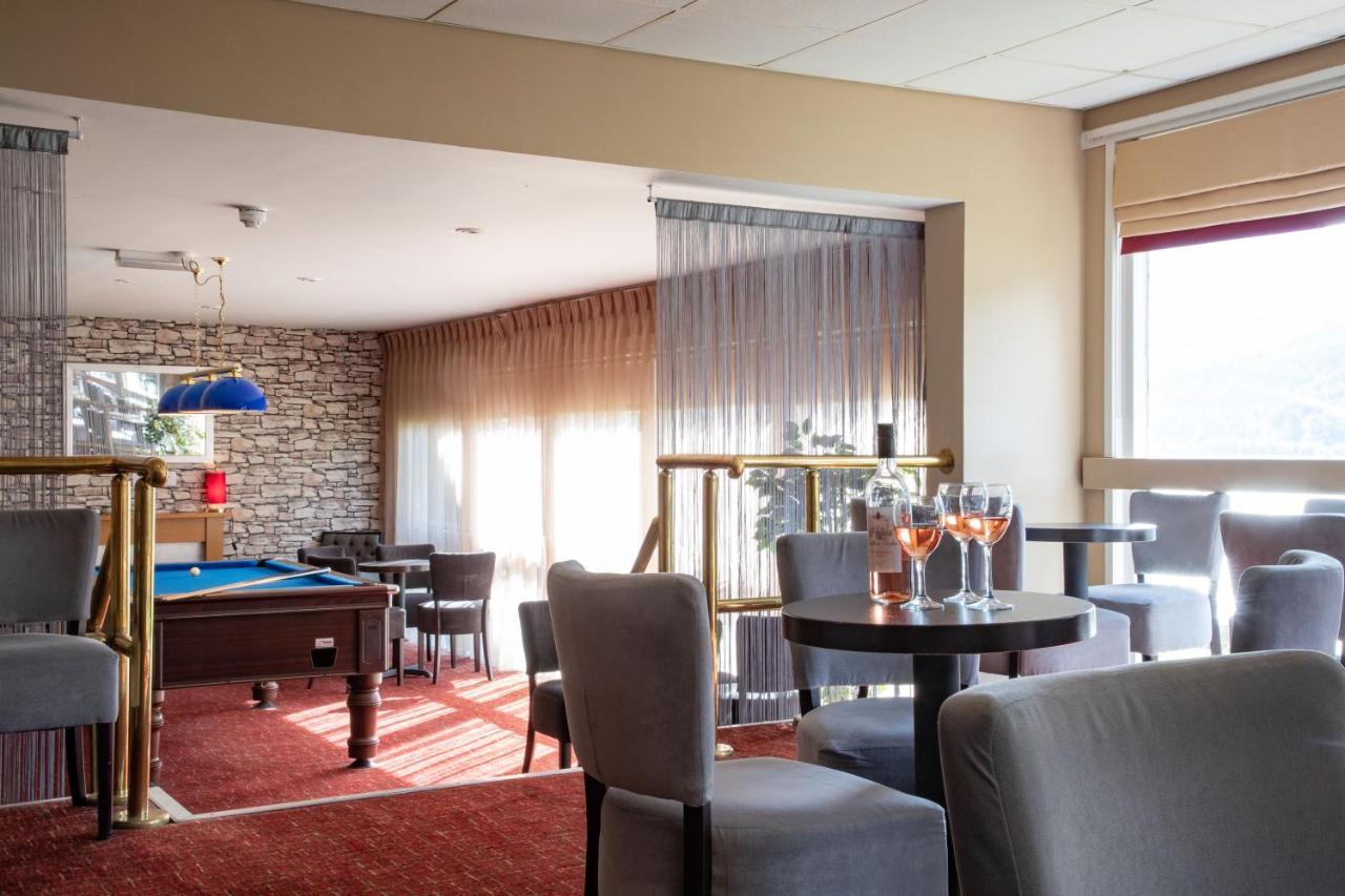 The Caledonian Claymore Hotel Аррочар Экстерьер фото