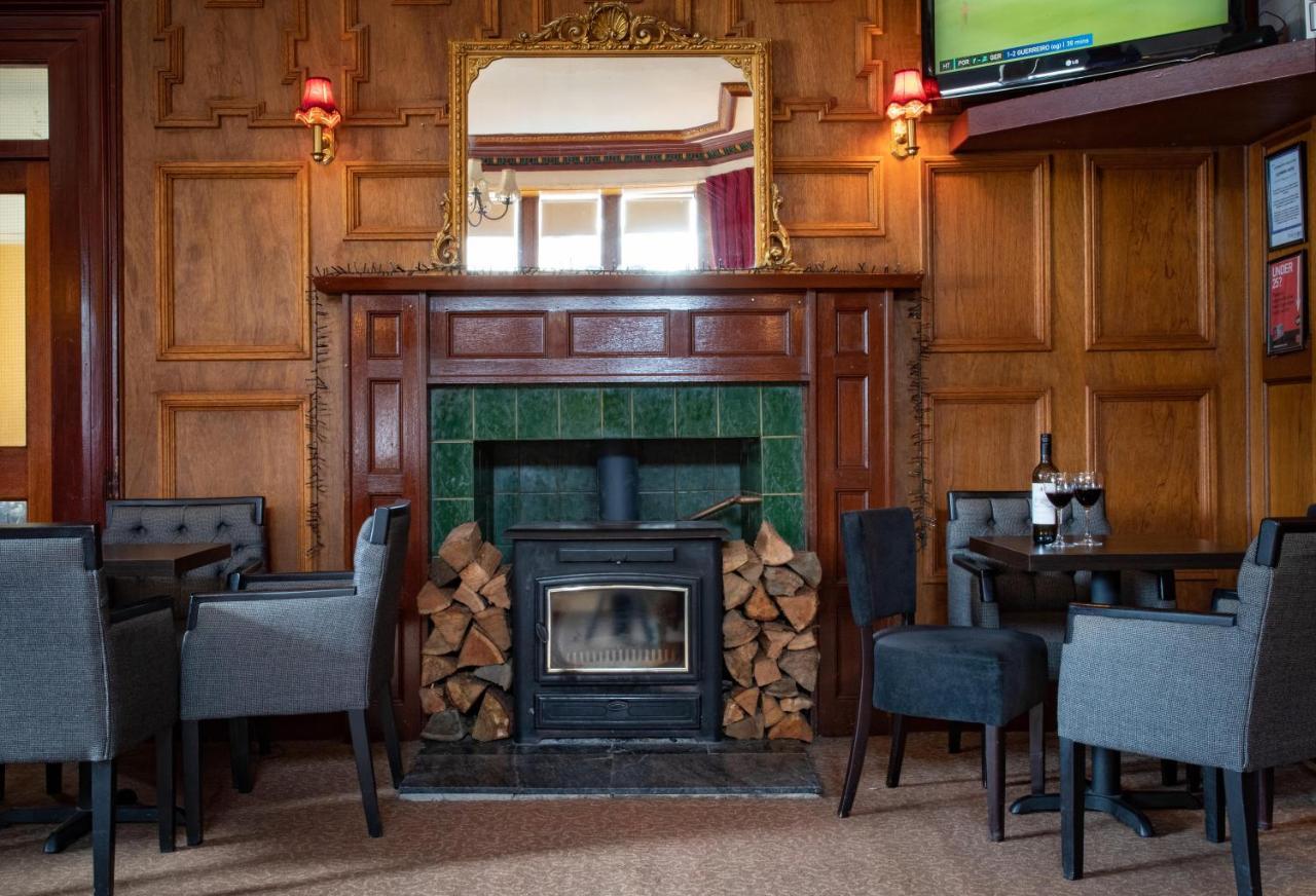 The Caledonian Claymore Hotel Аррочар Экстерьер фото